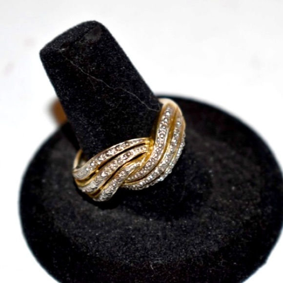 Vintage Jewelry - Vintage Sterling Silver rhinestone Ring Size 9
